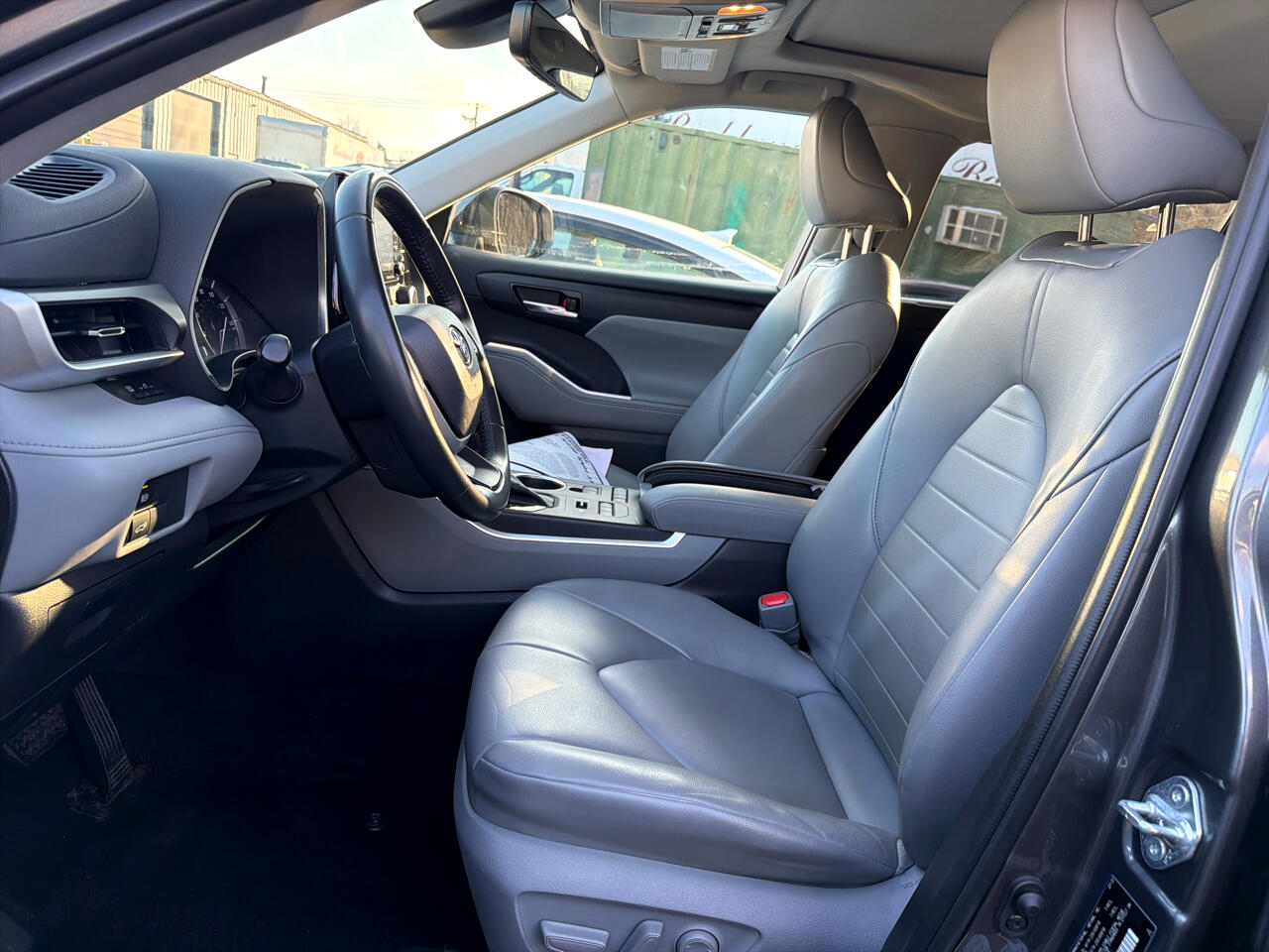 Toyota Highlander XLE AWD (Natl) 2022