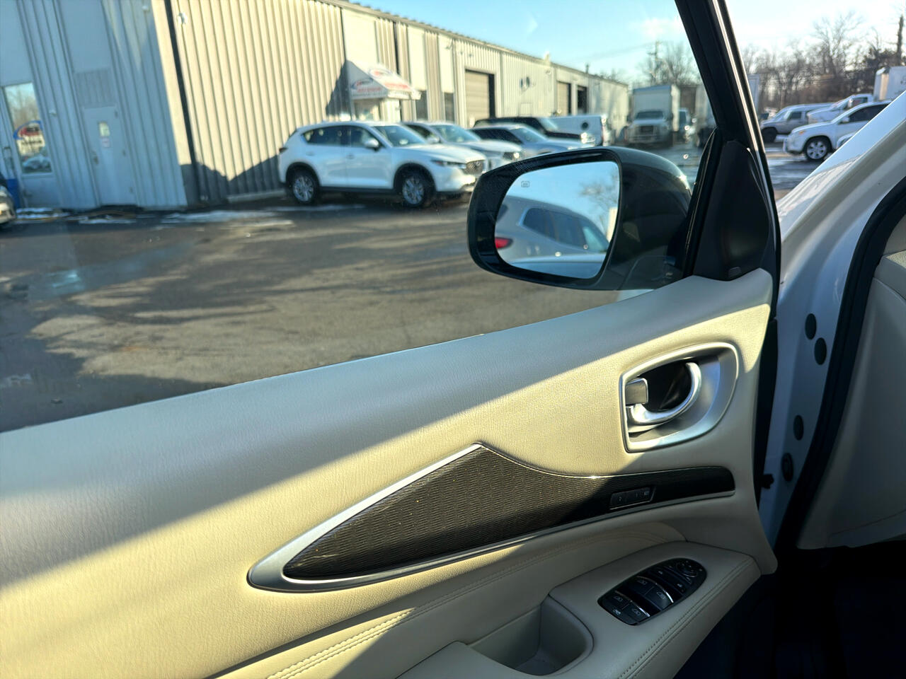 Infiniti QX60 2019.5 LUXE AWD 2019