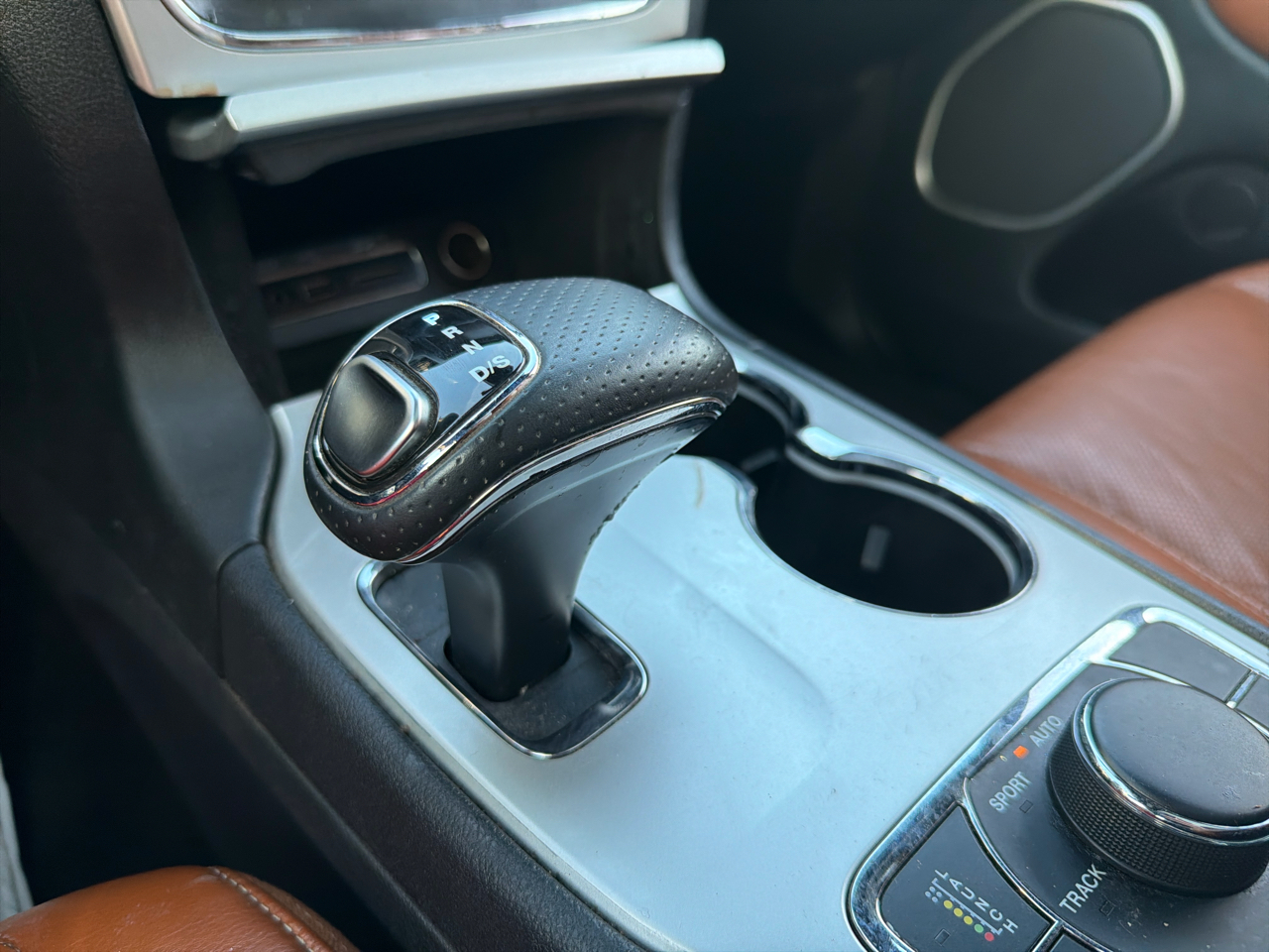 Jeep Grand Cherokee 4WD 4dr SRT8 2014