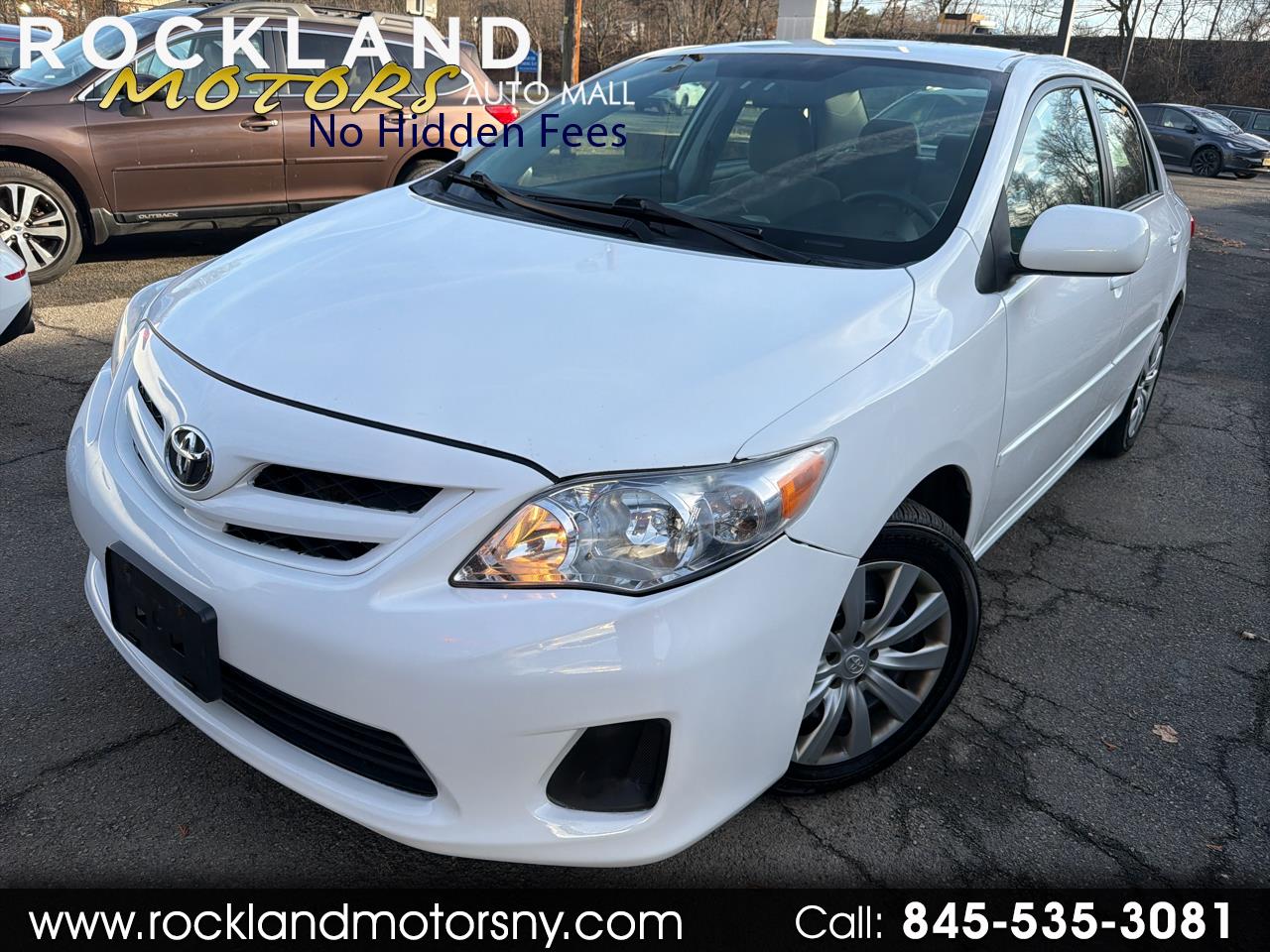 Toyota Corolla 4dr Sdn Auto LE (Natl) 2012