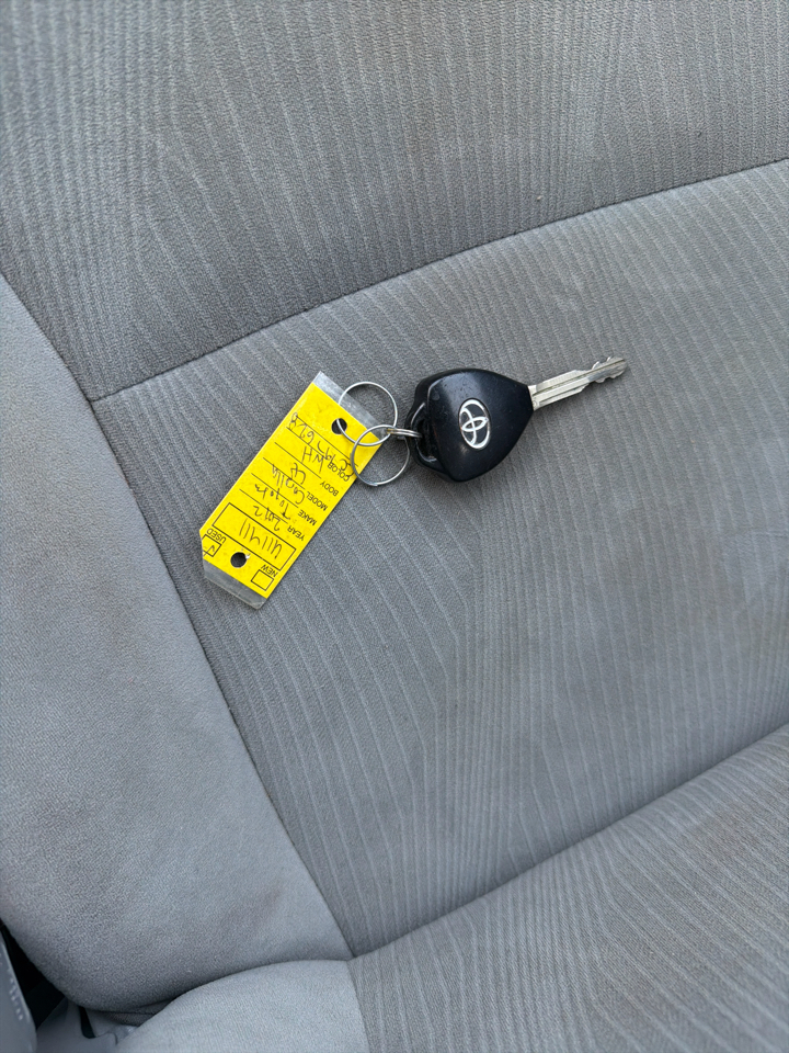 Toyota Corolla 4dr Sdn Auto LE (Natl) 2012