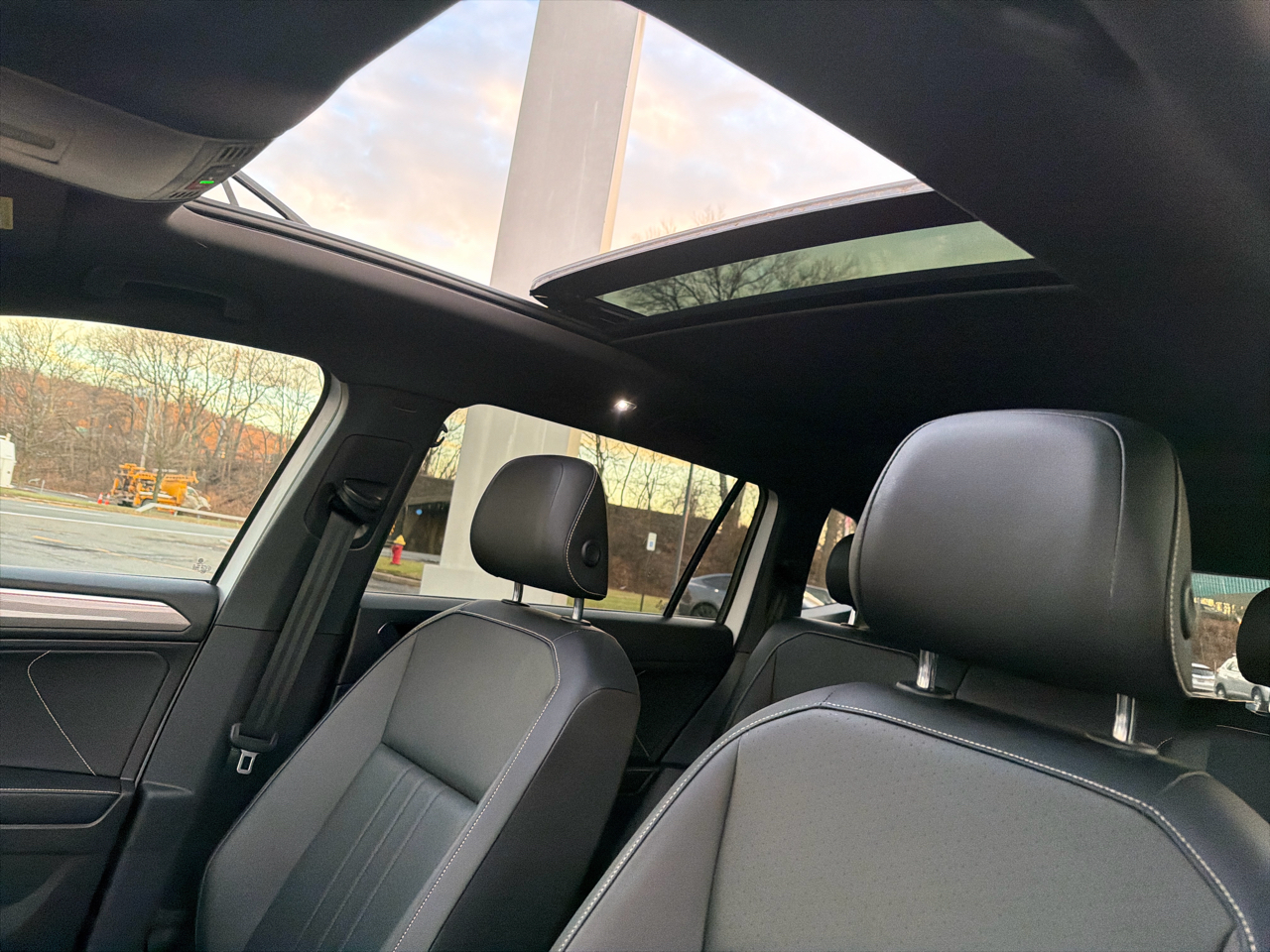 Volkswagen Tiguan 2.0T SE R-Line Black 4MOTION 2022