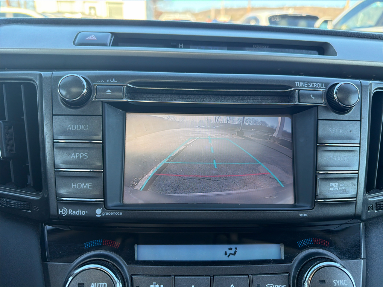 Toyota RAV4 AWD 4dr XLE (Natl) 2014