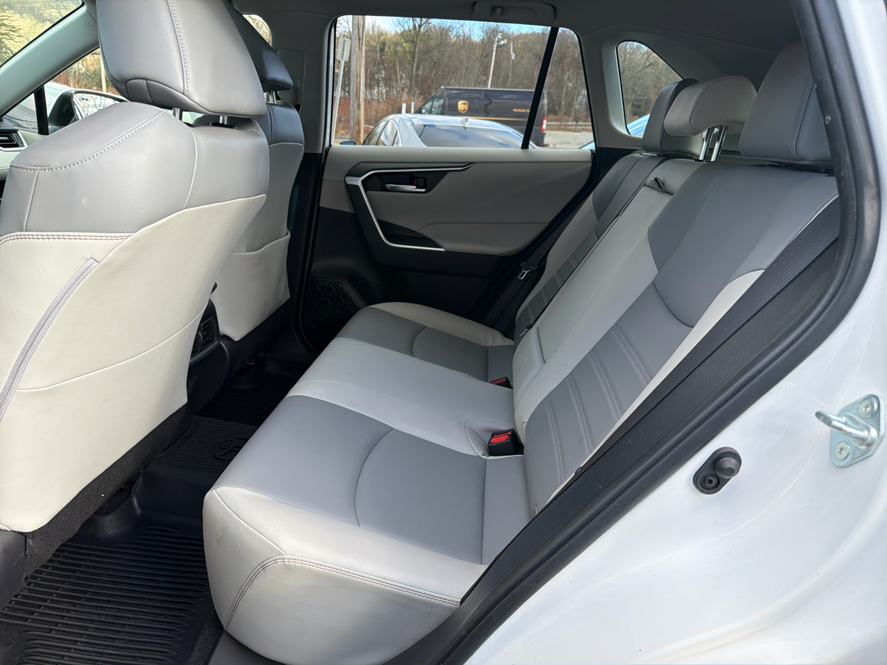 Toyota RAV4 XLE Premium AWD (Natl) 2019