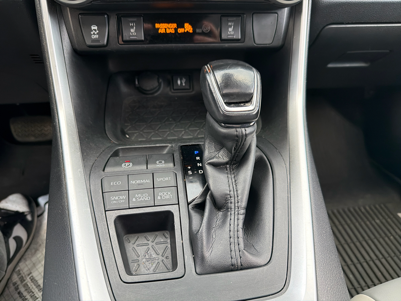 Toyota RAV4 XLE Premium AWD (Natl) 2019