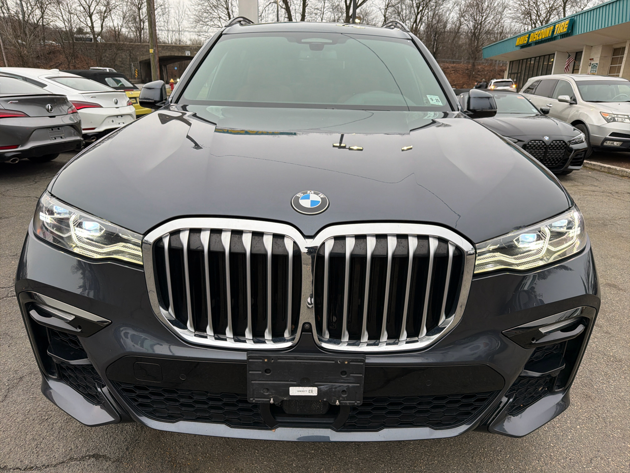 BMW X7  2021