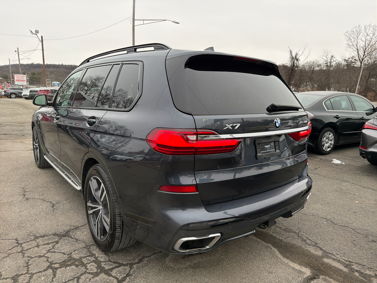 BMW X7  2021