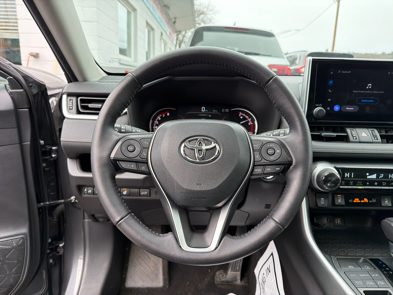 Toyota RAV4 XLE Premium AWD (Natl) 2023