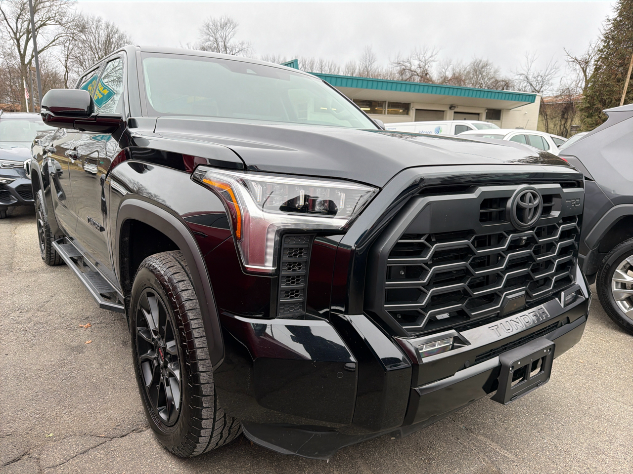 Toyota Tundra 4WD Platinum CrewMax 5.5' Bed (Natl) 2024