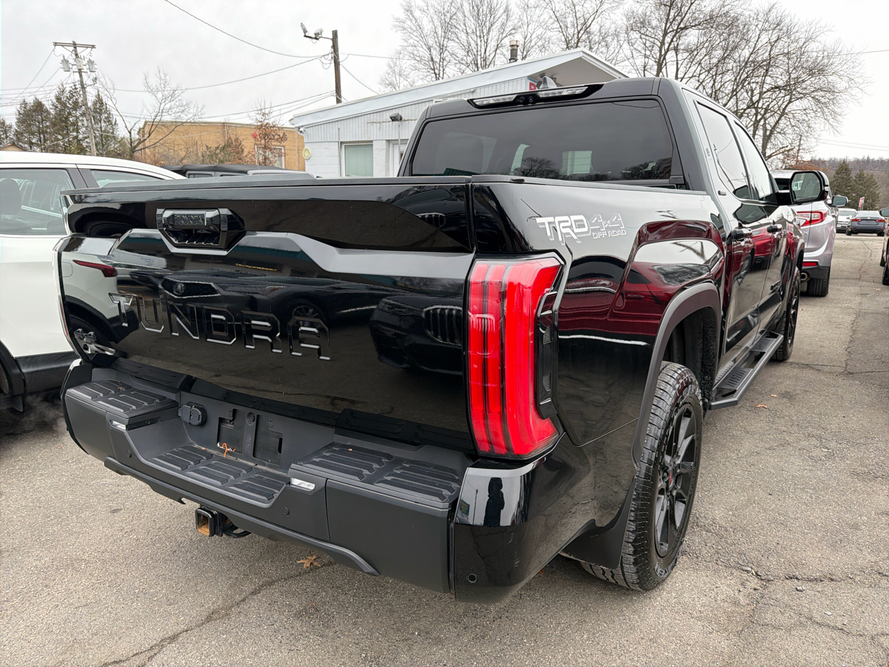 Toyota Tundra 4WD Platinum CrewMax 5.5' Bed (Natl) 2024