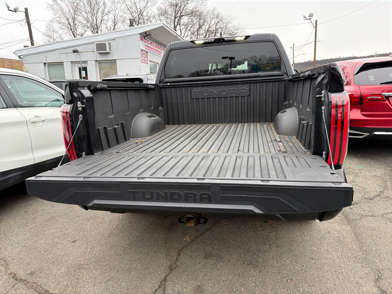 Toyota Tundra 4WD Platinum CrewMax 5.5' Bed (Natl) 2024