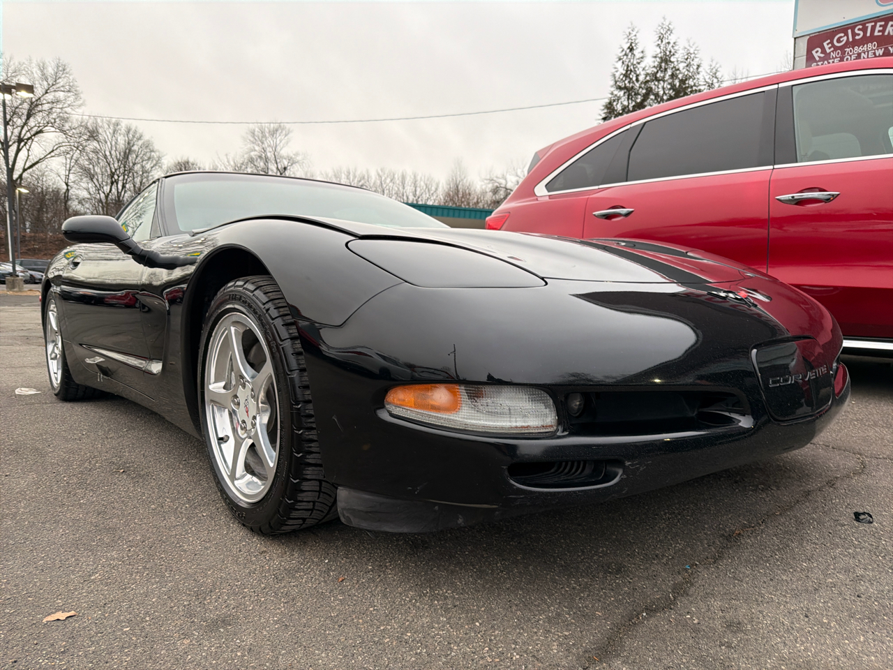 Chevrolet Corvette 2dr Cpe 2004