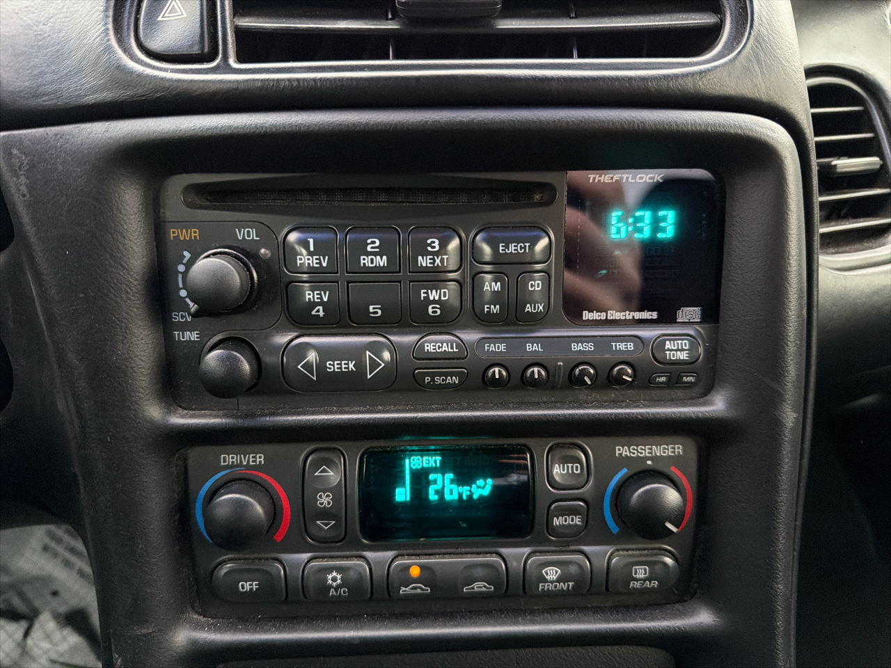 Chevrolet Corvette 2dr Cpe 2004