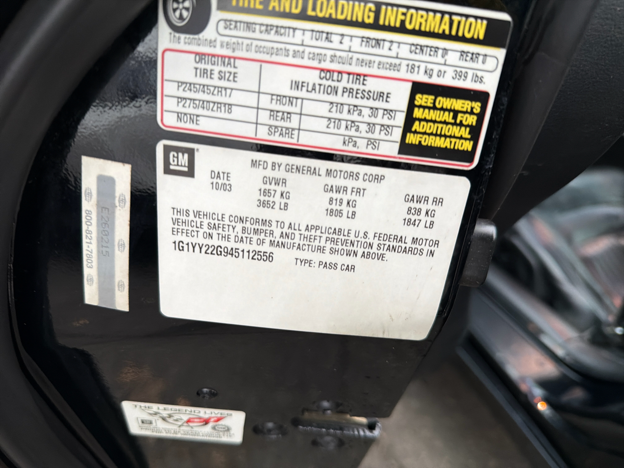 Chevrolet Corvette 2dr Cpe 2004