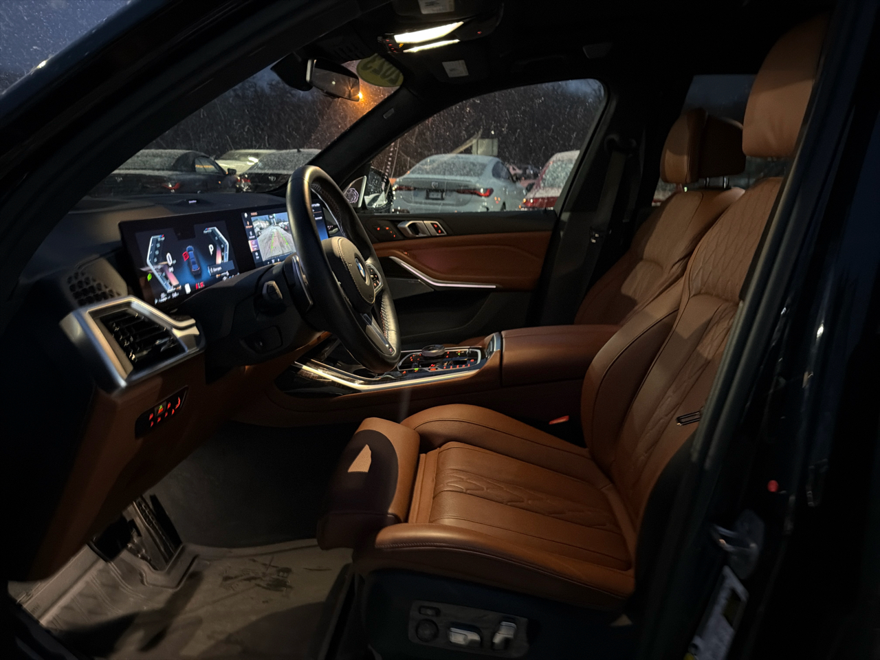 BMW X7 M60i Sports Activity Vehicle 2023