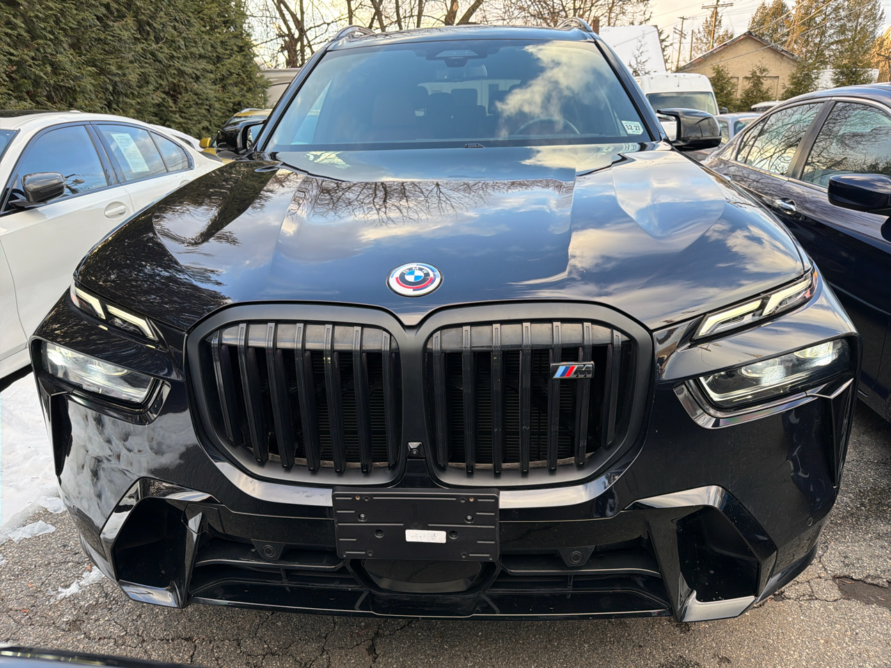 BMW X7 M60i Sports Activity Vehicle 2023