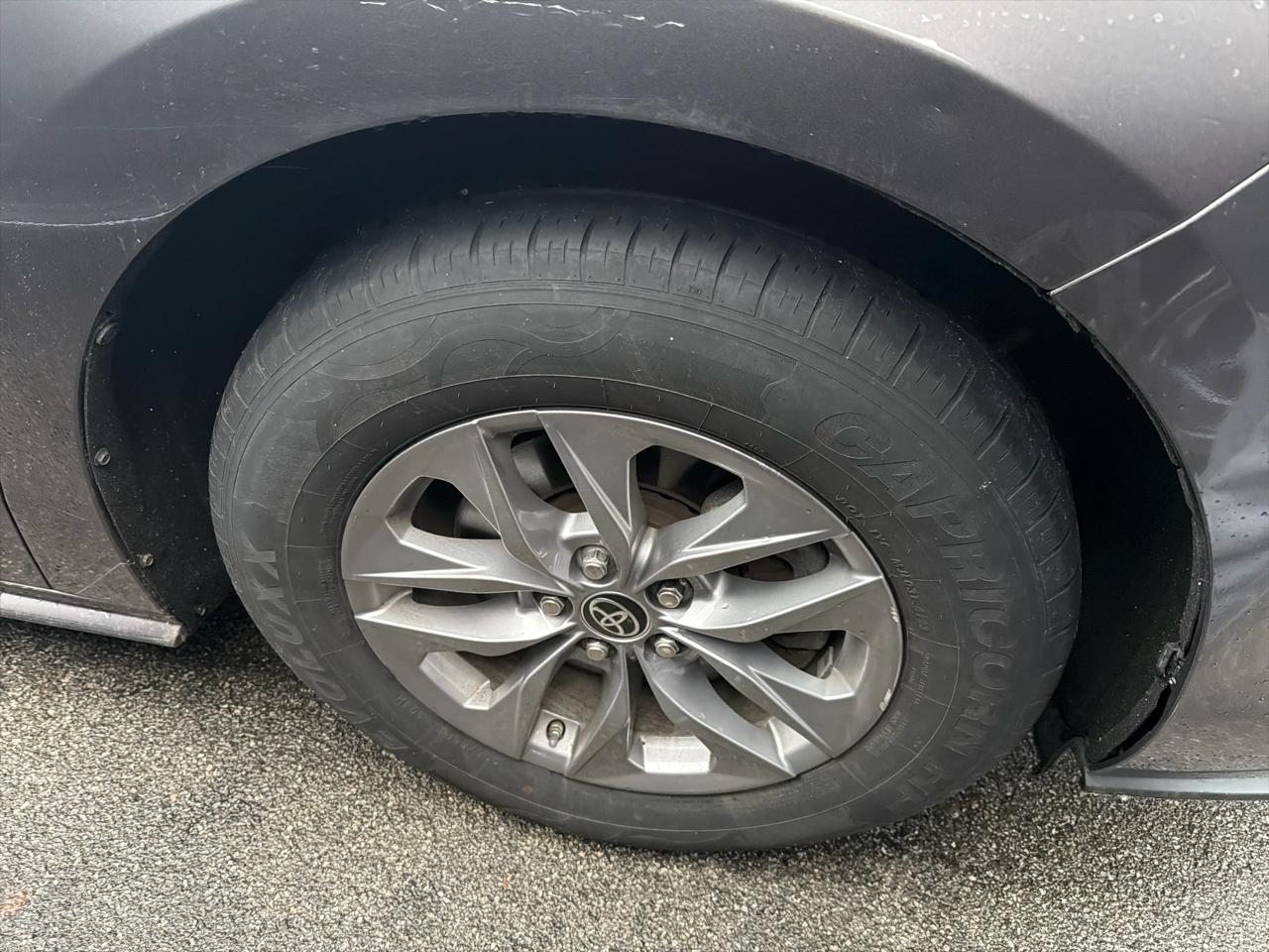 Toyota Sienna LE AWD 8-Passenger (Natl) 2022