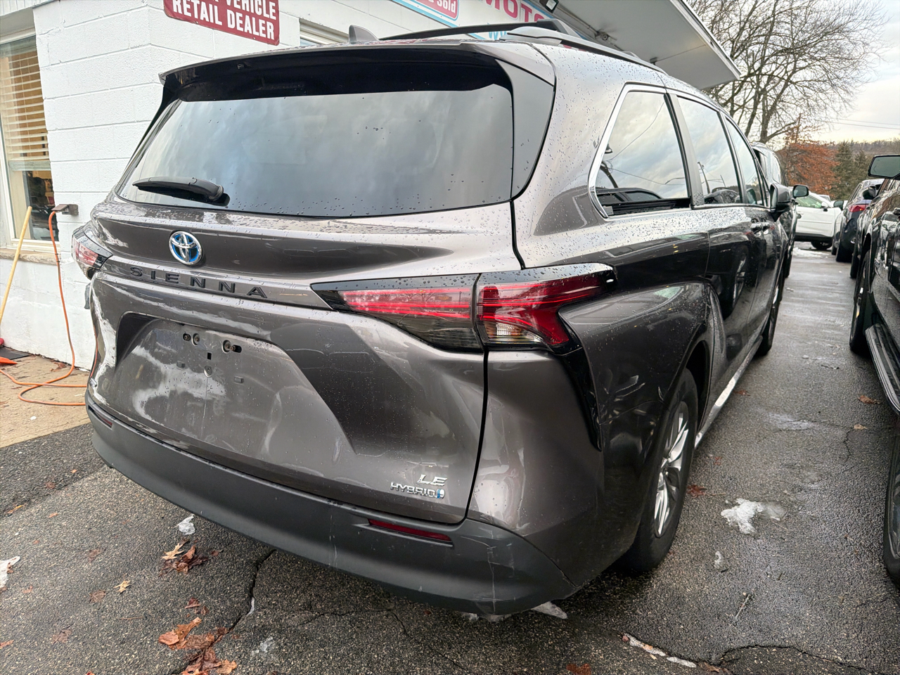 Toyota Sienna LE AWD 8-Passenger (Natl) 2022
