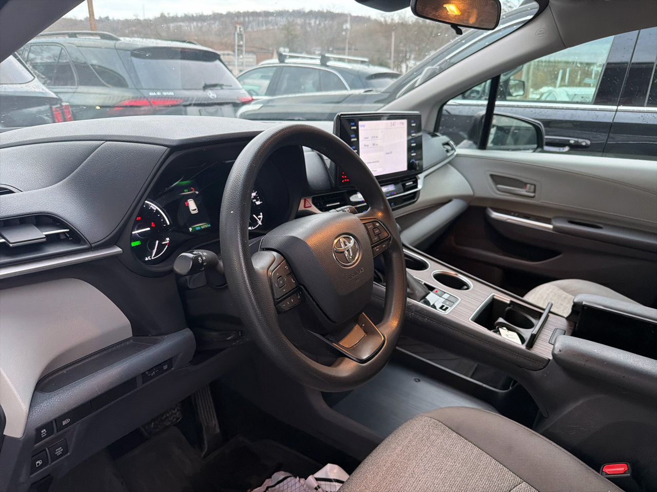 Toyota Sienna LE AWD 8-Passenger (Natl) 2022