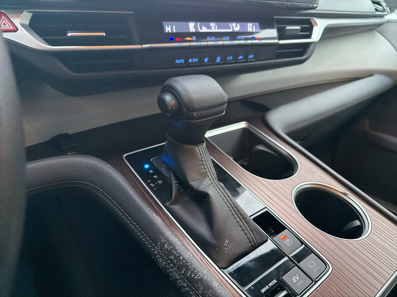 Toyota Sienna LE AWD 8-Passenger (Natl) 2022