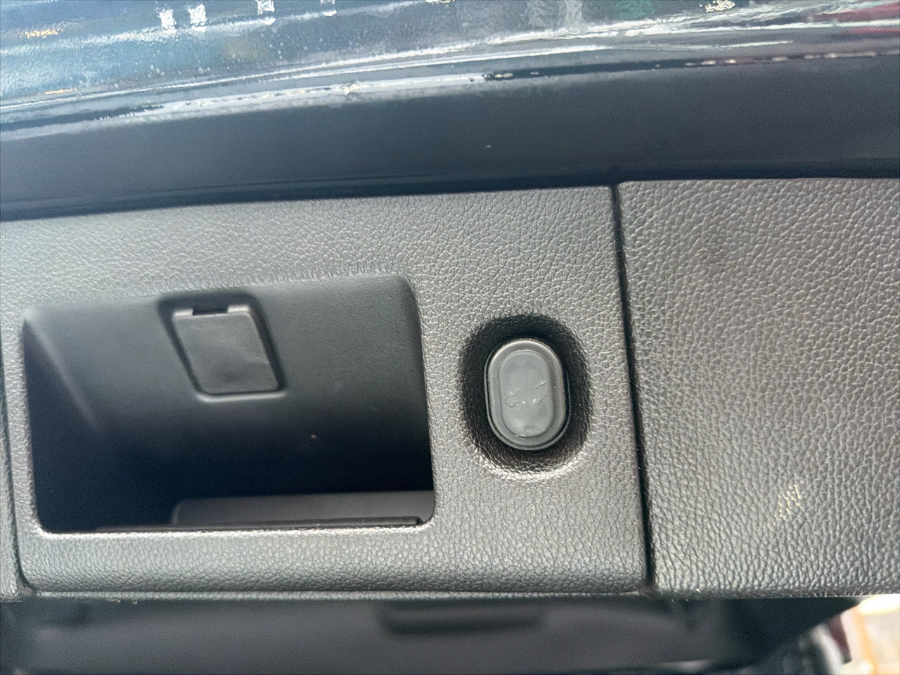 GMC Yukon XL 4WD 4dr SLT 2016