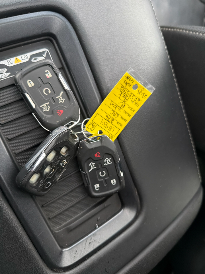 GMC Yukon XL 4WD 4dr SLT 2016