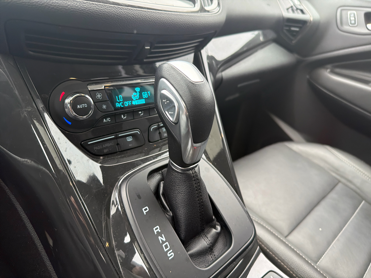 Ford Escape 4WD 4dr Titanium 2014