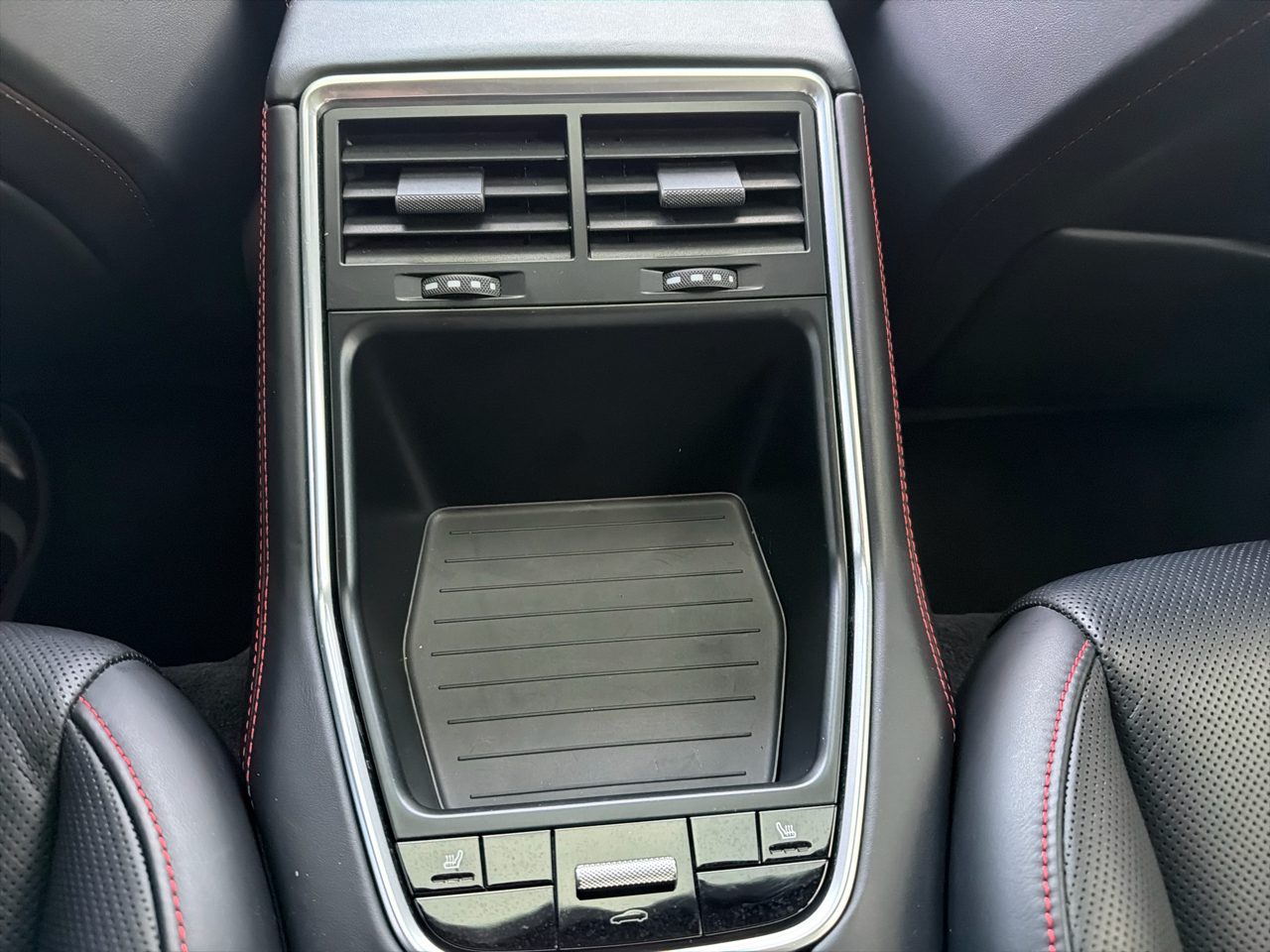 Porsche Panamera GTS AWD 2019