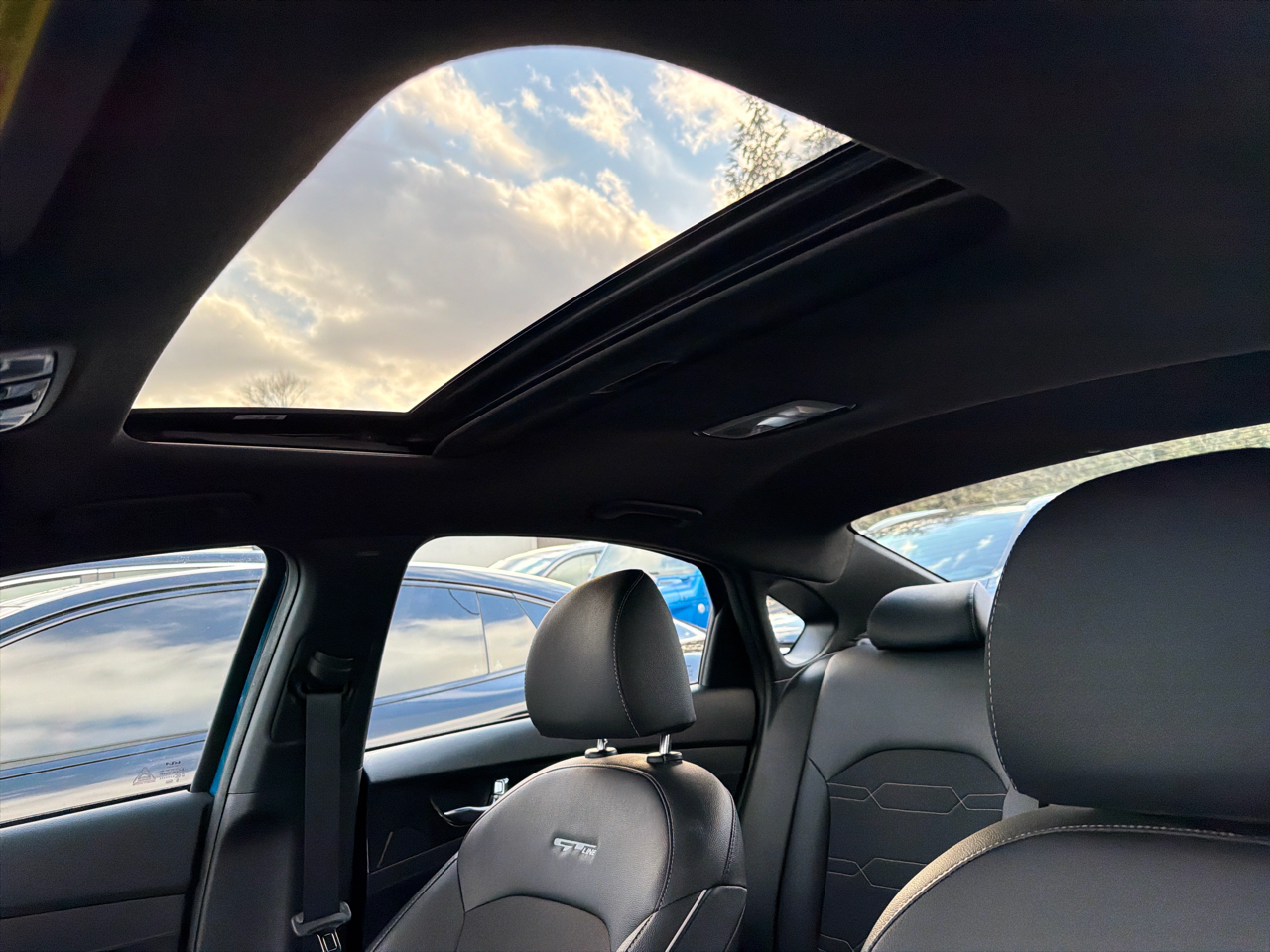 Kia Forte GT-Line IVT 2023