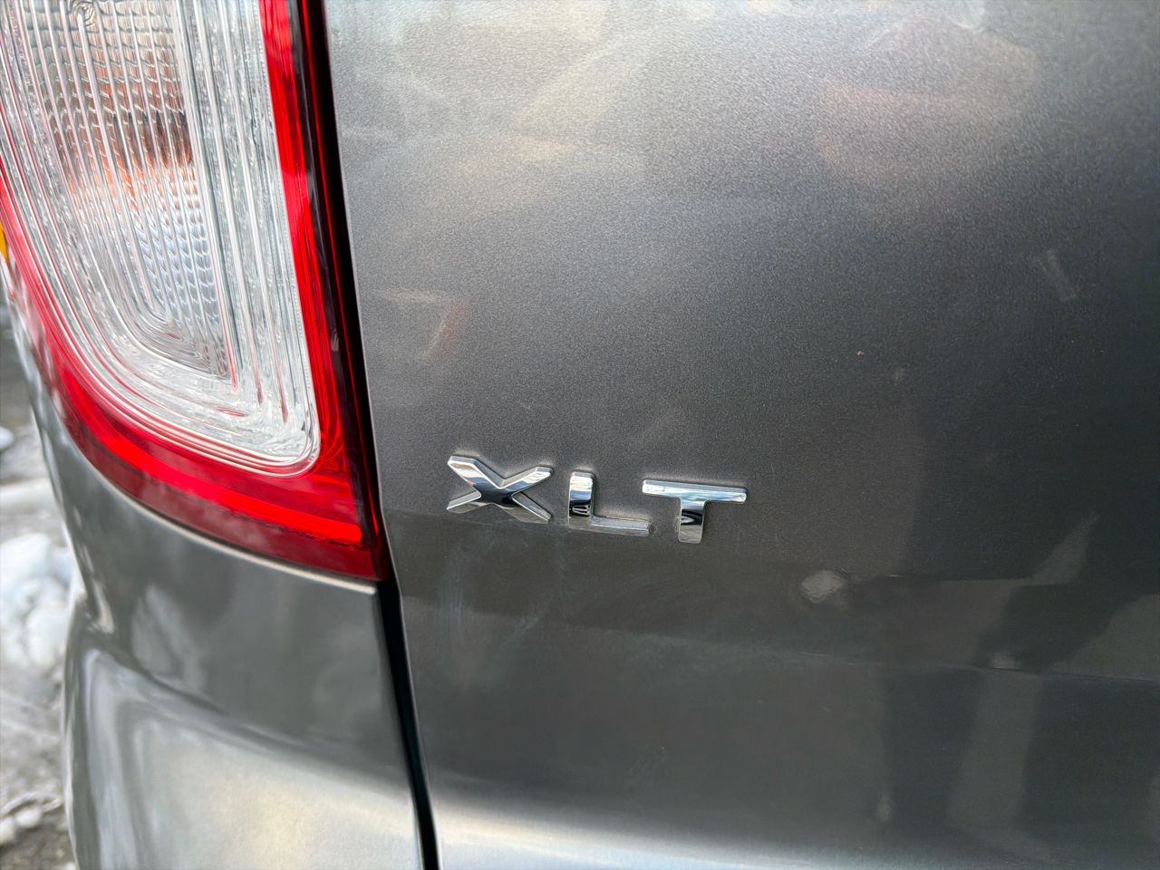 Ford Explorer 4WD 4dr XLT 2011