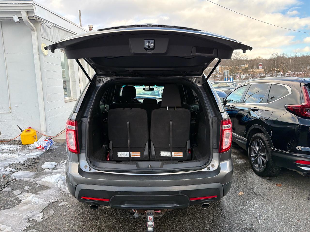 Ford Explorer 4WD 4dr XLT 2011