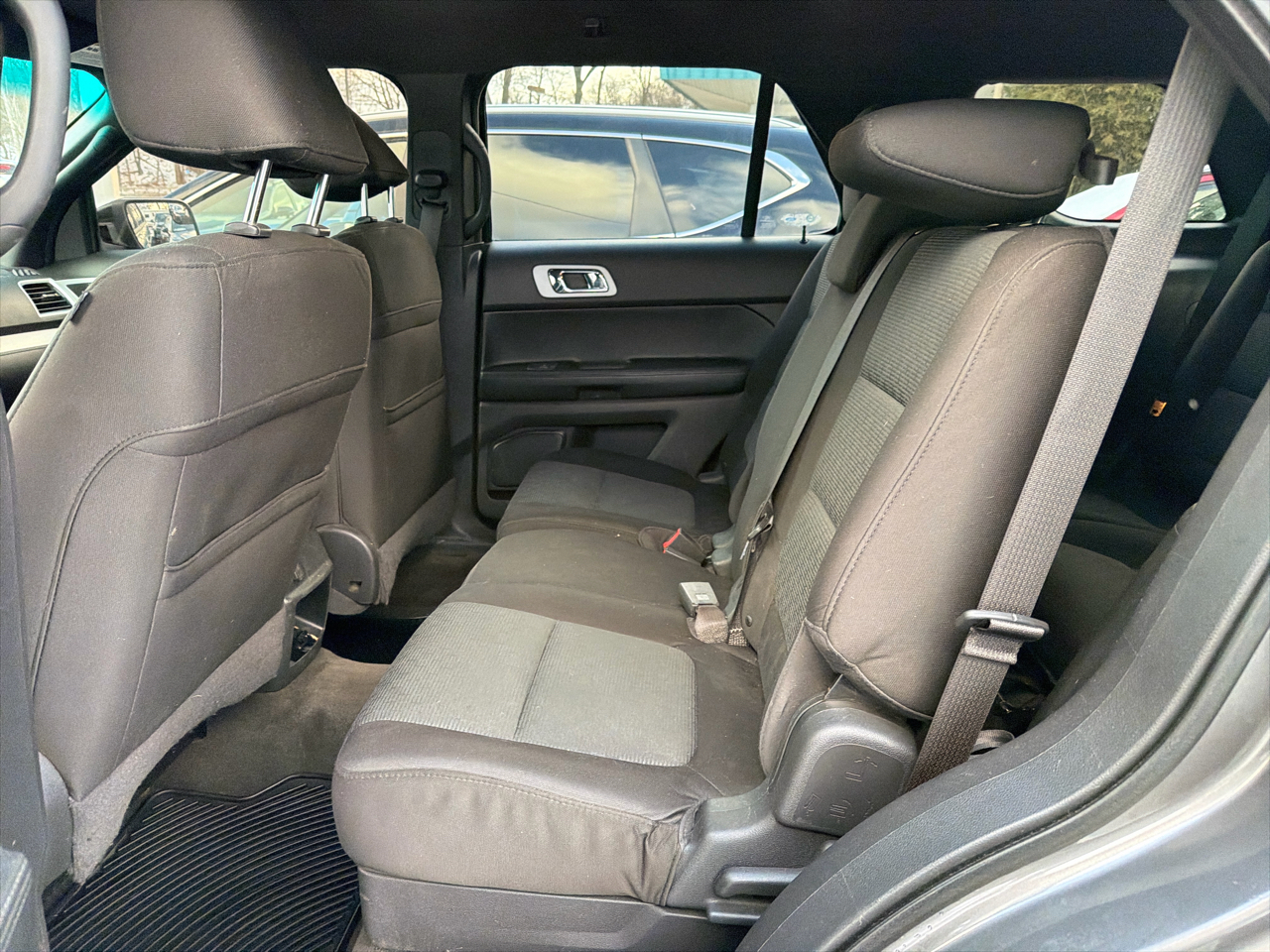 Ford Explorer 4WD 4dr XLT 2011