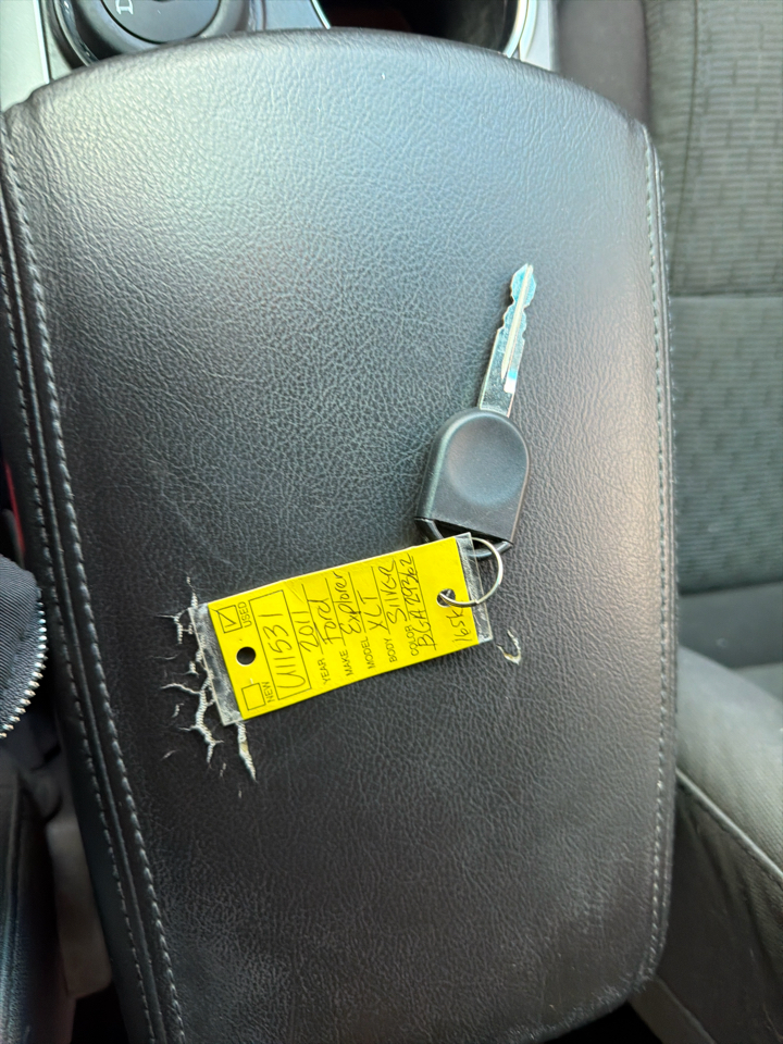 Ford Explorer 4WD 4dr XLT 2011