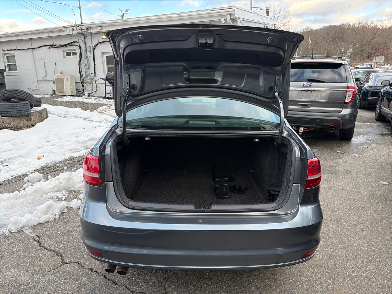 Volkswagen Jetta Sedan 4dr Auto 2.0L S 2015