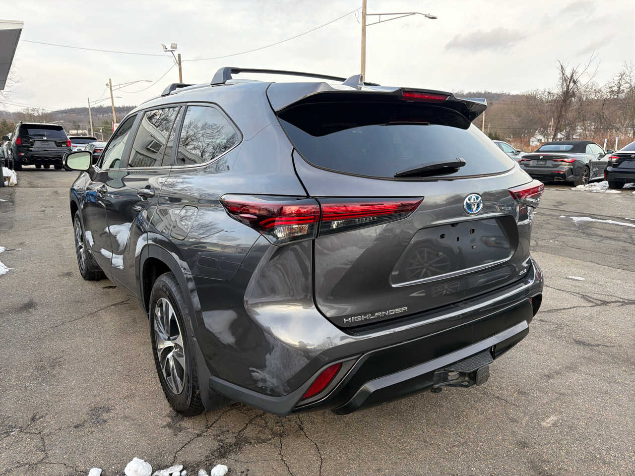 Toyota Highlander Hybrid XLE AWD (Natl) 2024