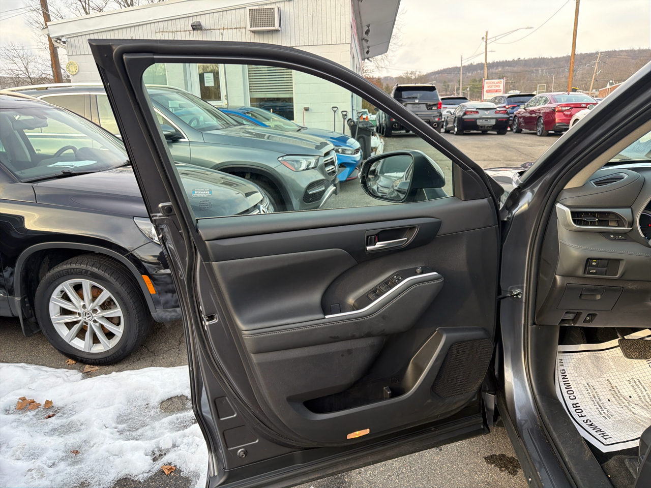 Toyota Highlander Hybrid XLE AWD (Natl) 2024