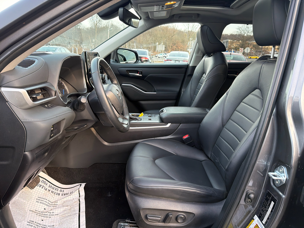 Toyota Highlander Hybrid XLE AWD (Natl) 2024