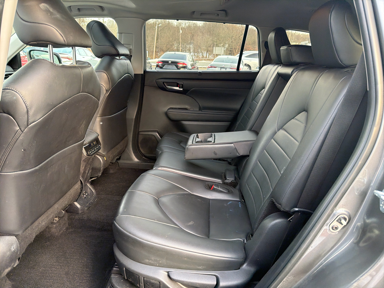 Toyota Highlander Hybrid XLE AWD (Natl) 2024