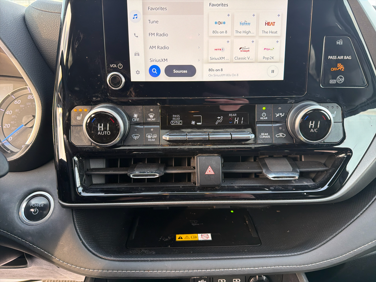 Toyota Highlander Hybrid XLE AWD (Natl) 2024