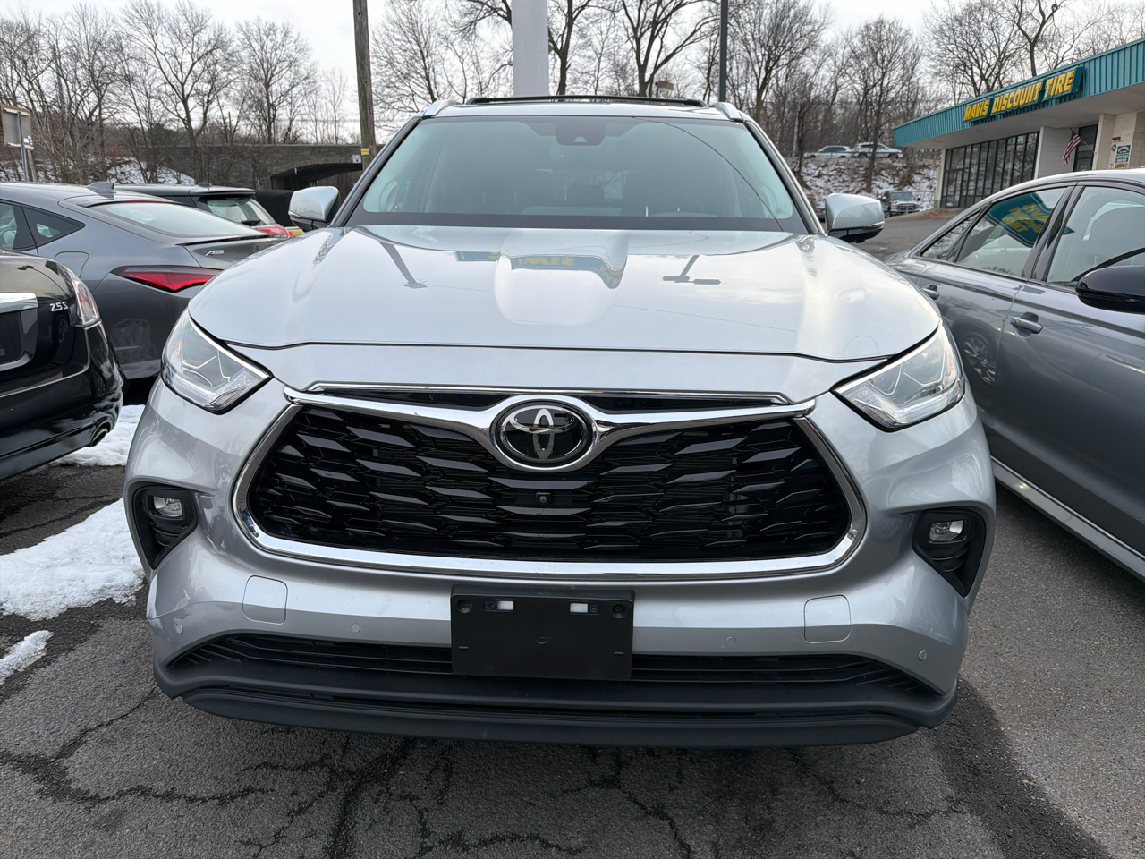 Toyota Highlander Limited AWD (Natl) 2023