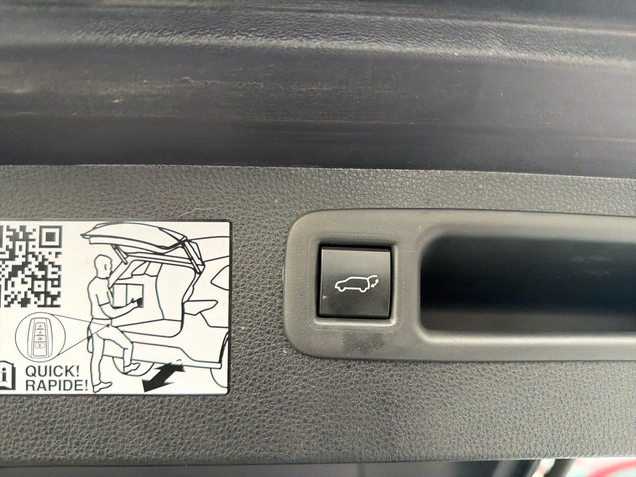 Toyota Highlander Limited AWD (Natl) 2023