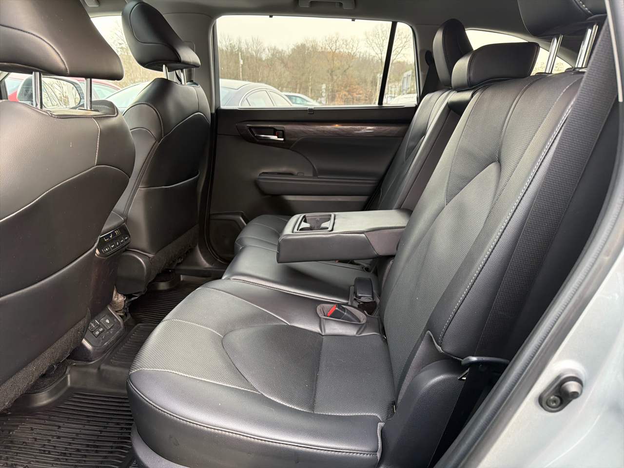 Toyota Highlander Limited AWD (Natl) 2023