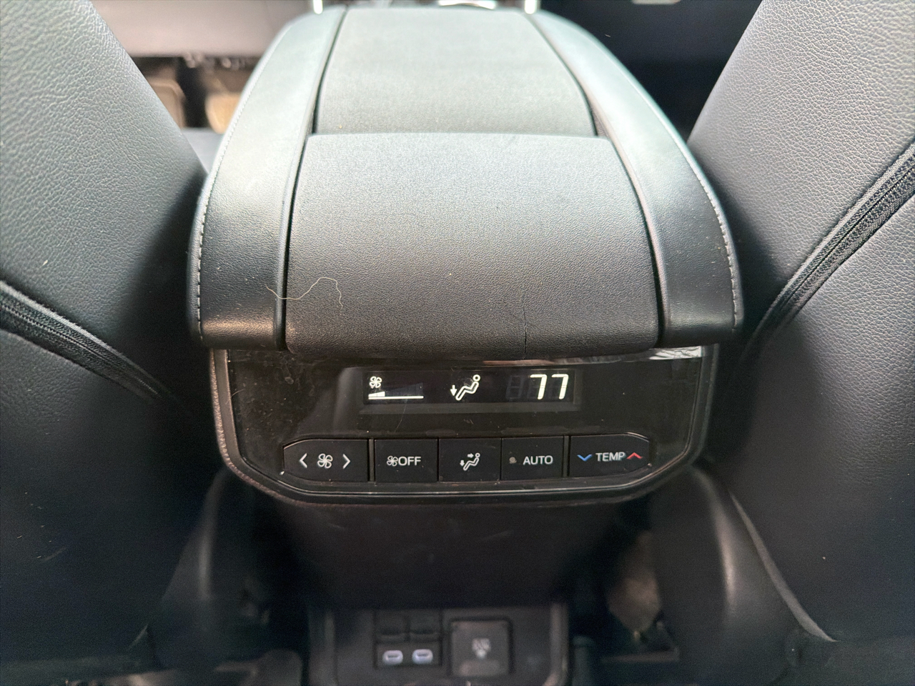 Toyota Highlander Limited AWD (Natl) 2023