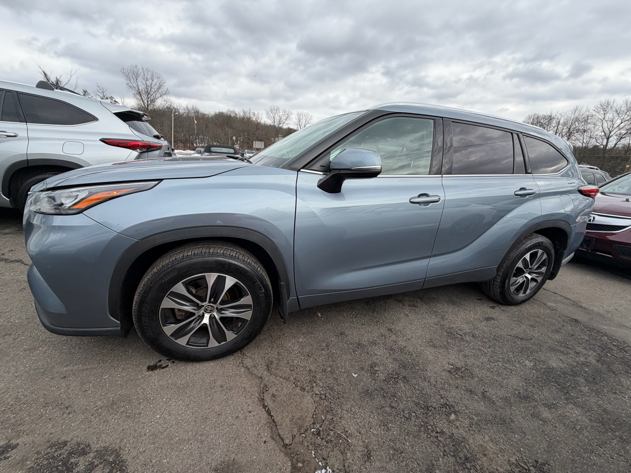 Toyota Highlander XLE AWD (Natl) 2020