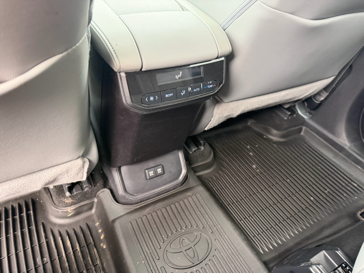 Toyota Highlander XLE AWD (Natl) 2020