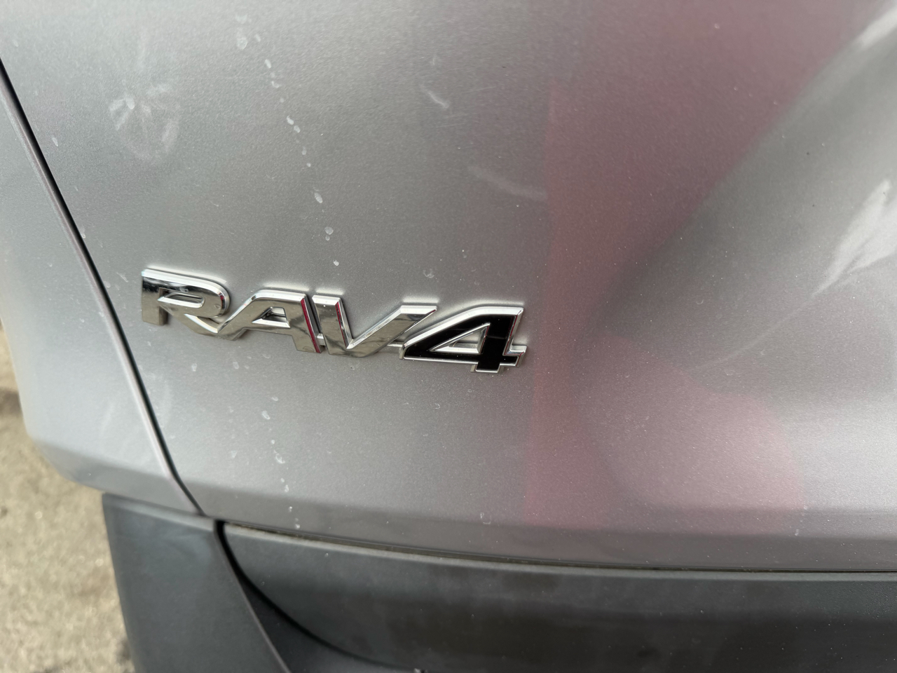 Toyota RAV4 LE AWD (Natl) 2022