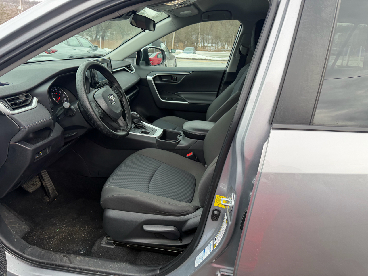 Toyota RAV4 LE AWD (Natl) 2022