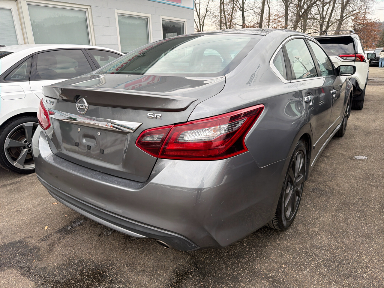 Nissan Altima 2.5 SR Sedan 2017