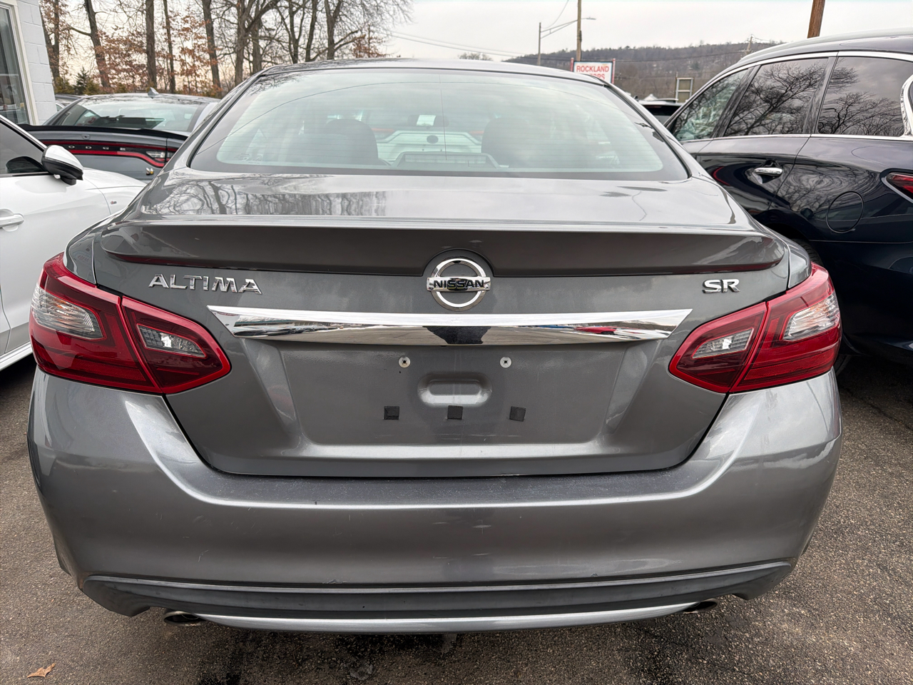 Nissan Altima 2.5 SR Sedan 2017