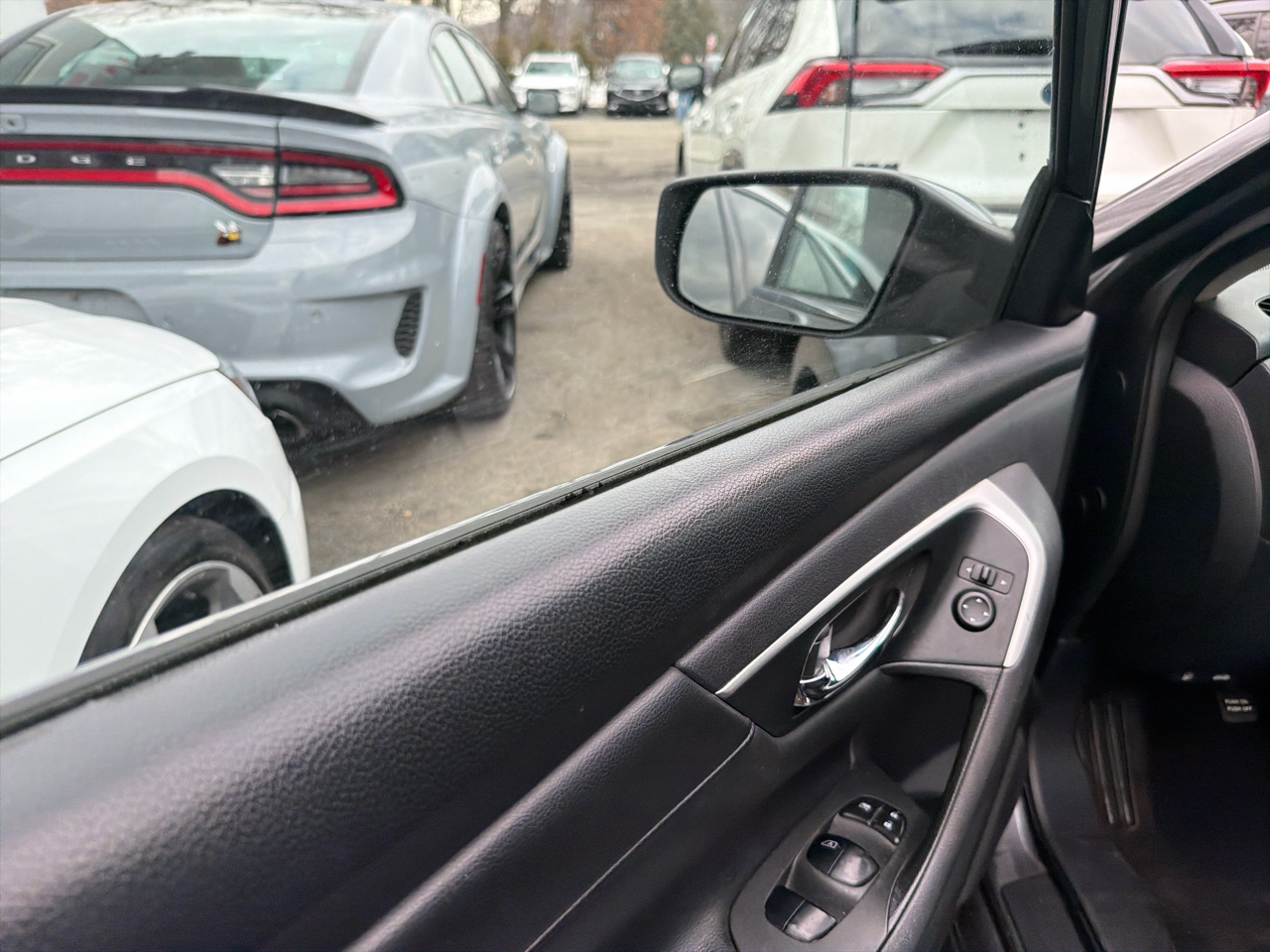 Nissan Altima 2.5 SR Sedan 2017